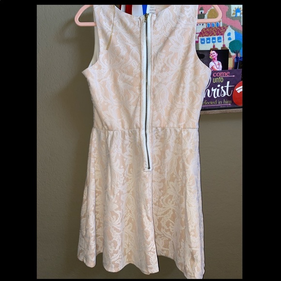 Dress - Picture 3 of 3